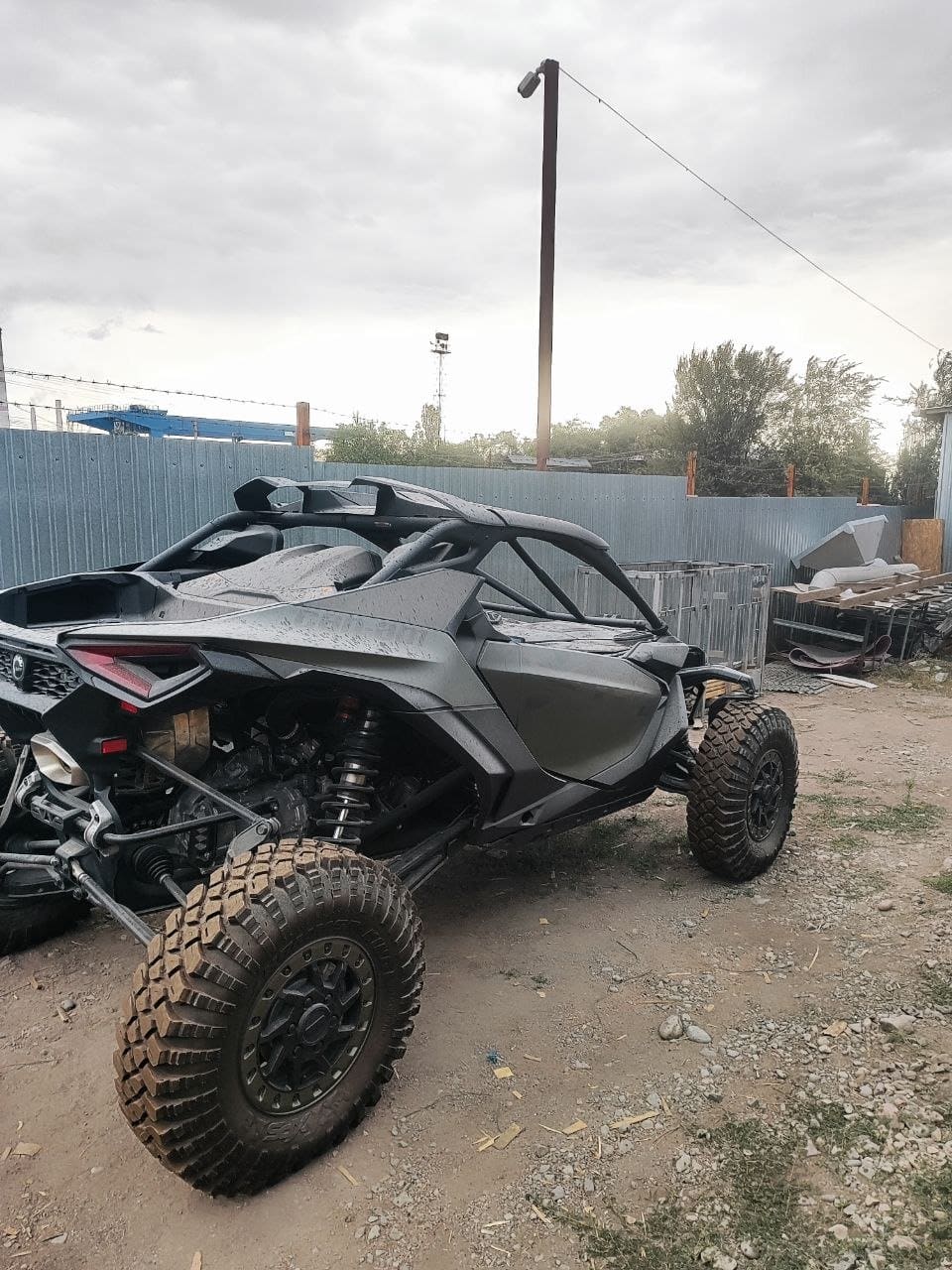 Can-Am Maverick R X rc Smart-Shox (2026) — фотография 2